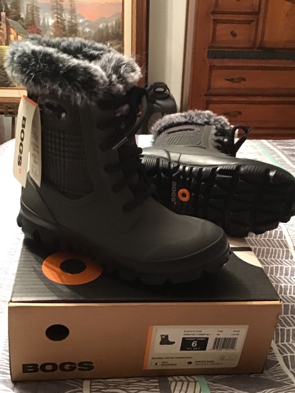 Bogs Women's Grey Faux-Fur Trim Insulated Winter Boots